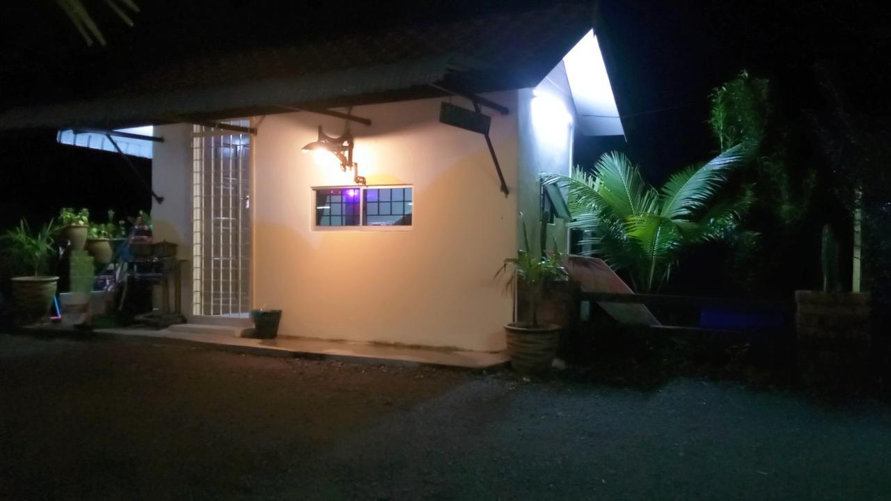5 Stone Cabin Chalet Taiping Extérieur photo